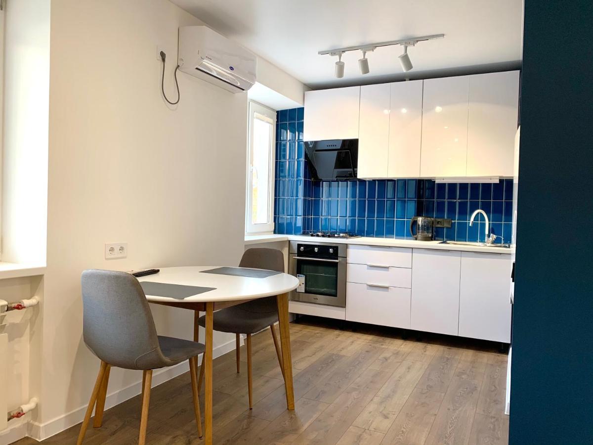 Navy City Center Apartment Двокімнатні Апартаменти В Центрі Міста 波尔塔瓦 外观 照片